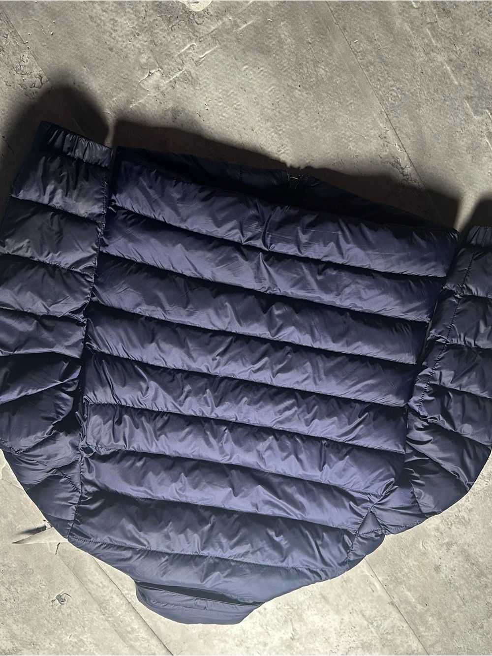 Women’s medium Moncler Navy Quilted Down Puffer Jacket - Picture 12 of 14